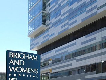 哈佛大學(xué)醫(yī)學(xué)院教學(xué)附屬布列根和婦女醫(yī)院