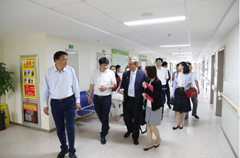 古巴駐華大使莫斯考察二院